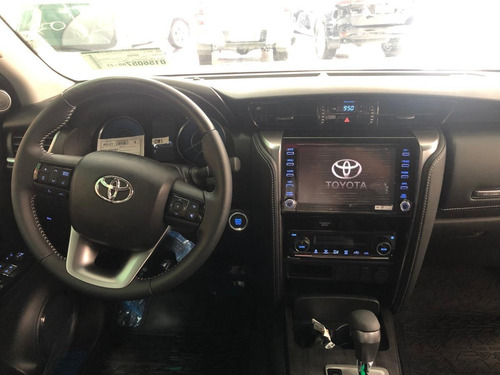 Imagem 7 de 8 de Toyota Hilux Sw4 Srv 4x2 2.7 Flex 16v Aut.