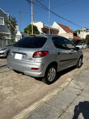 Peugeot 207 1.4 Active 75cv