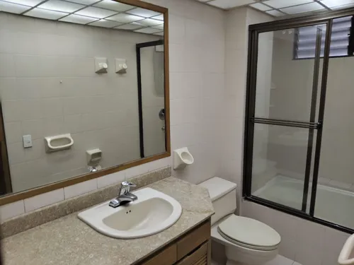 Apartamento En Venta En Conquistadores. Cod V12627
