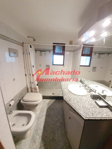 Casa En Venta, Pinares, Punta Del Este- Ref: 6275
