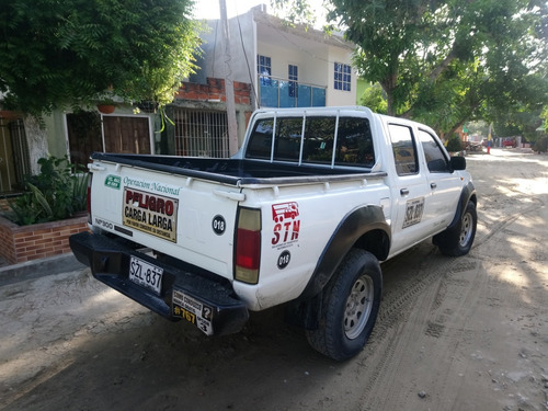 Nissan Frontier 4x4 Diesel 2013