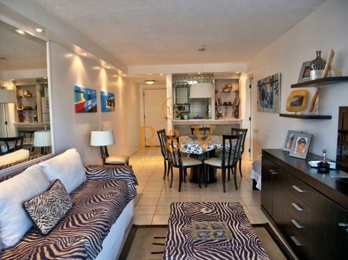 Imagen 3 de 14 de Apartamento De 1 Dormitorio Y Medio Con Vista Al Mar - Venta, Playa Brava