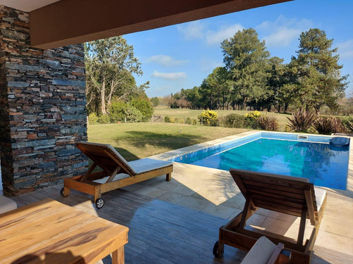 Alquiler Temporario. Casa Sobre El Golf - Golfer's
