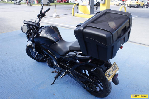 Imagen 24 de 25 de Bajaj Dominar 250