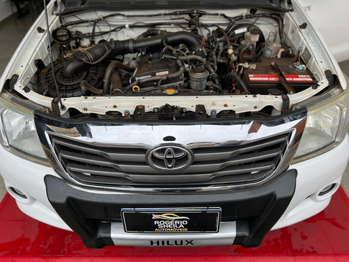 Imagem 15 de 15 de Toyota - Hilux 2.7 16v 4p Srv Flex 4x4 Cabine Dupla Autom