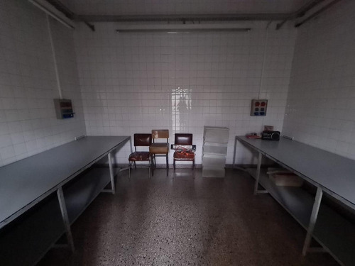 Imagen 11 de 21 de Galpón Losa 370 M² Cub C/ Oficinas, Baños Y Vestuarios - Alquilado Con Renta - Ciudadela