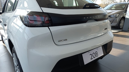 Imagen 3 de 16 de Peugeot 208 Like 1.2
