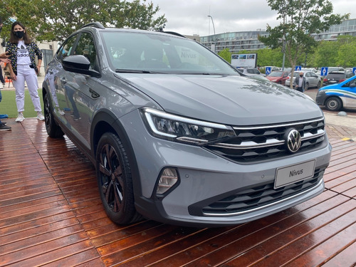 Volkswagen Nivus Higline Hero