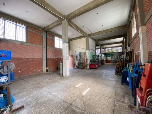 Local En Venta Con Gran Potencial Espacioso Al Centro-oeste De Barquisimeto Kenlimar Nieto 23-4580