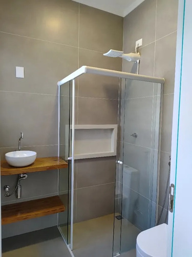 Casa Com Ótima Localização!
