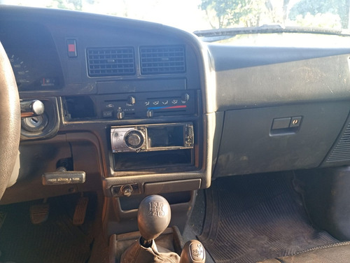 Toyota Hilux 3.0 Srv Cab. Dupla Turbo 4x4 4p