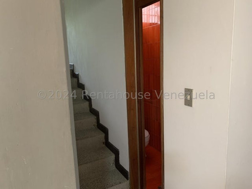 Ana Torres. Casa En Venta 251271 En Caurimare