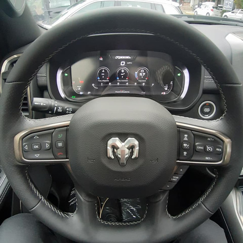 RAM 1500 5.7 Laramie Atx V8