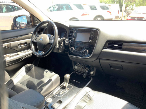 Mitsubishi Outlander 3.0 4wd 7 Pasajeros