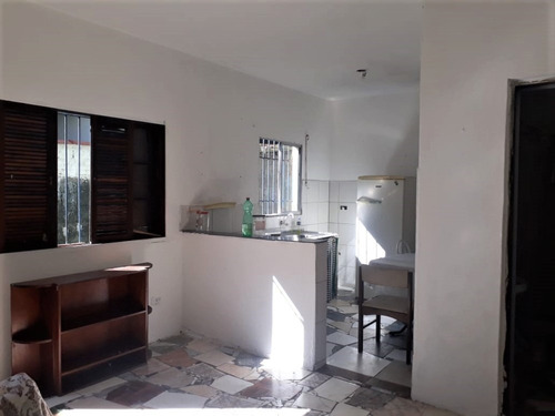 Casa Com Dois Dormitórios Na Praia De Itanhaém
