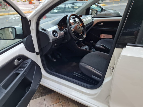 Volkswagen High Up 5 Ptas 2018
