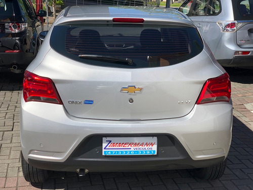 Chevrolet Onix Lt 1.4 Flex 2018 Completo Unico Dono