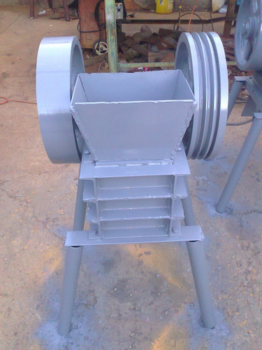 Imagen 2 de 9 de Quebradora De Quijadas 4x7 Con Motor 3hp Trifasico!!!!