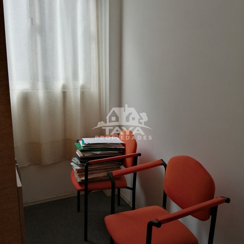 Imagen 3 de 12 de Oficina Amueblada - Estupenda Oportunidad