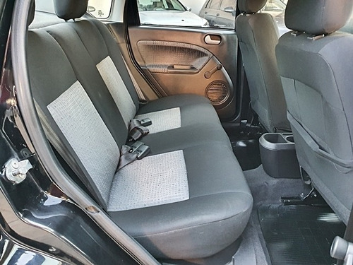 Ford Fiesta Sedan 1.6 Flex