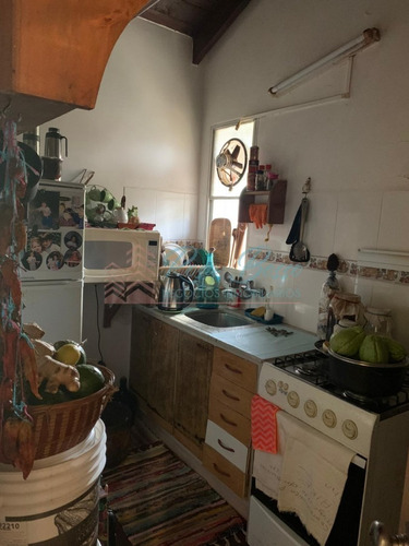 Imagen 8 de 16 de Linda Casa En Entorno Agradable, Excelente Para Vivir Todo El Año, Cuenta Con 3 Dormitorios, Living Comedor Cocina, Parrillero Sin Techar Y Garage.