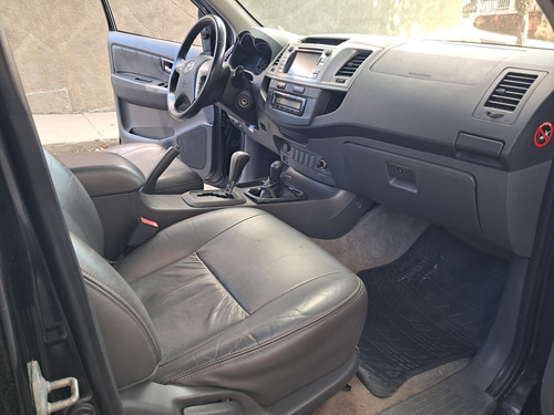 Toyota Hilux 2.7 Srv Cab. Dupla 4x4 Flex Aut. 4p