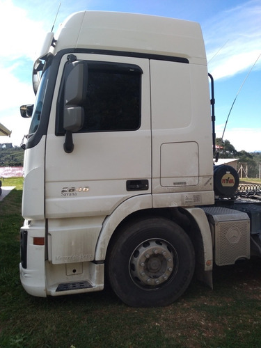 Imagem 2 de 11 de Mercedes Bens 2646