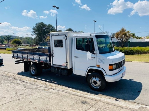 Imagem 2 de 11 de Mb 710 Plus