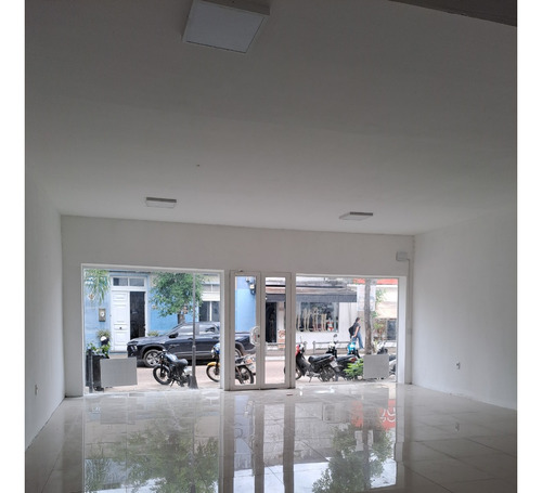 Jm Se Alquila Local Comercial Céntrico