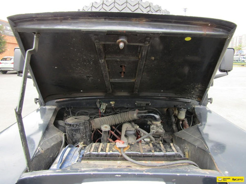 Land Rover Santana 88