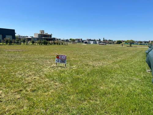 Lote En Puerto Del Aguila Etapa 1 Sobre El Boulevard