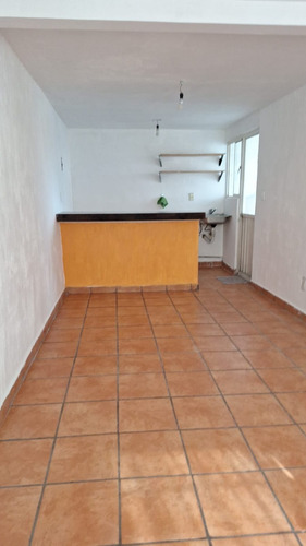 Departamento De 3 Recamaras Excelente Ubicación, Cerca Del Metro De La Línea 2