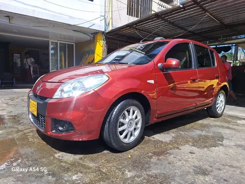 Renault Sandero 1.6 Dynamique 90 hp