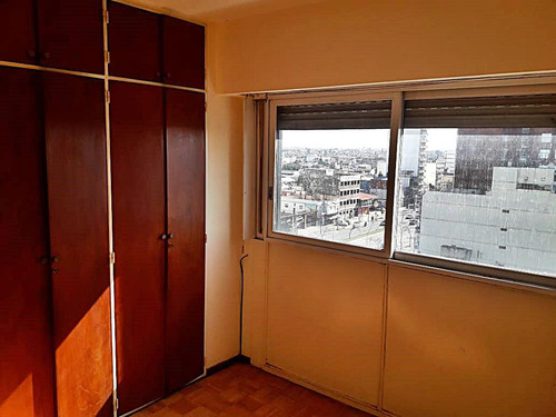 Venta De Departamento De 2 Amb En Wilde - Apto Profesional