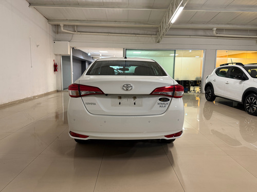 Toyota Yaris 1.5 107cv Xls Cvt Sedan