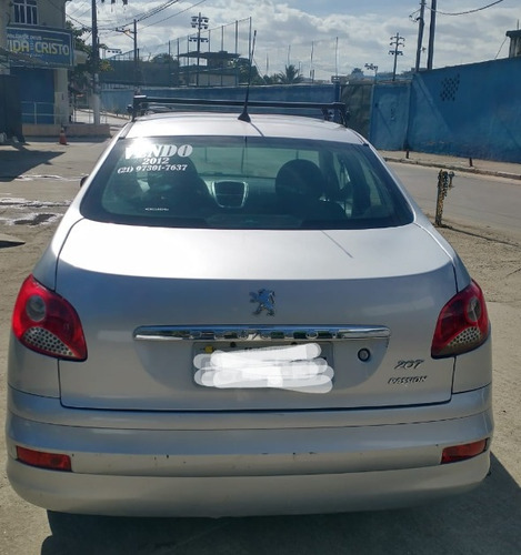 Imagem 3 de 12 de Peugeot 207 Passion 2012 1.4 Xr Sport Flex 4p