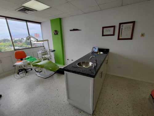 Imagen 4 de 11 de Consultorio Oficina Sur De Cali Clinica Santillana