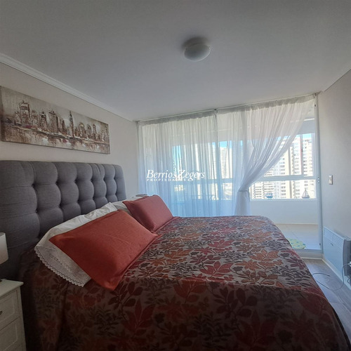 Departamento En Venta De 2 Dorm. 2 Baños, 2 Estac. En Concón