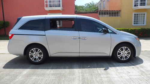 Imagen 5 de 15 de Honda Odyssey 3.5 Lts Asientos De Piel