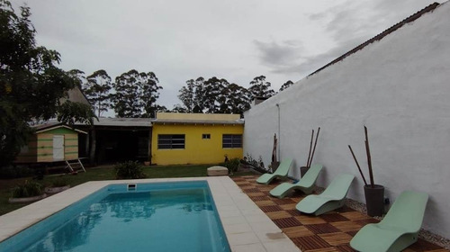 Casa Con Piscina. Alquiler Temporal En Federación. Entre Rios La Amarilla