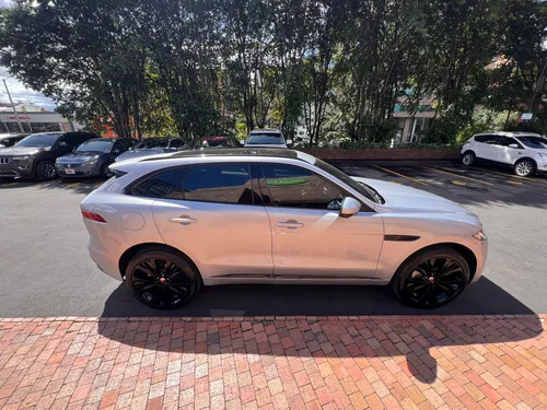 Jaguar F-PACE R-Dynamic Mhev Hibrida 3.0
