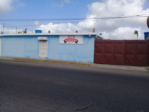 Imagen 1 de 7 de Local En Venta De 52mts Mas Un Area De Terreno Total De 415mts Calle Acueducto De Caja De Agua