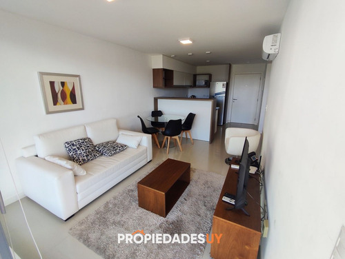 Imagen 4 de 26 de A La Venta Un Dormitorio Y Medio A Pasos De Rambla Brava - Punta Del Este