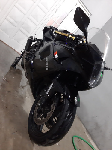 Imagen 4 de 12 de Hyosung Gt650r