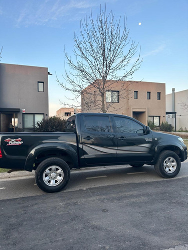 Toyota Hilux Pick-up 3.0 I Srv Cab Doble 4x4 (2009)