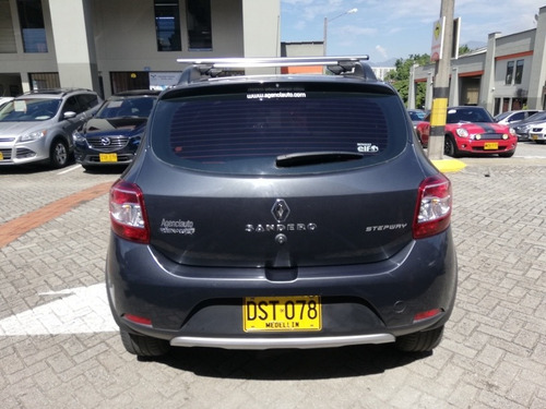 Renault Stepway 2018 1.6 Expression / Zen