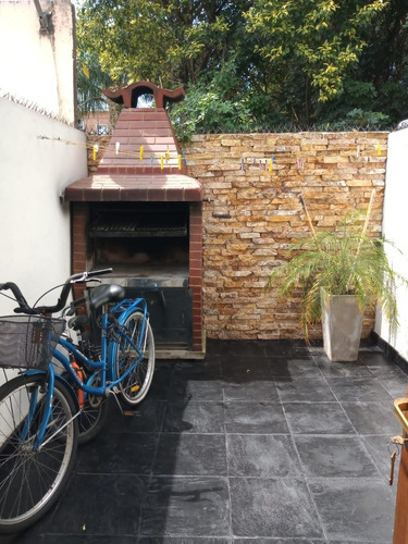 Imagen 12 de 14 de Duplex 2 Amb.y 1/2 Completo !! C/patio / Parrilla / Cochera