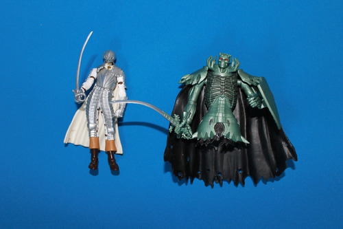 Berserk Mini Figure Griffith & Skull Knight Art Of War