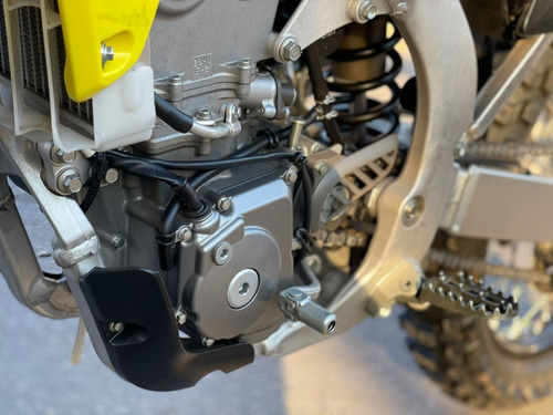 Imagen 13 de 15 de Suzuki Rm450z 2017, Con 3.2 Horas De Uso.rpmpotos Bolivar