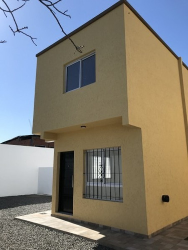 Duplex En Venta 3 Ambientes C/ Toilette, Patio Amplio Cochera San Miguel